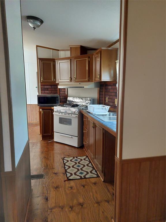 Juan Lopez,Tract 200 - Land