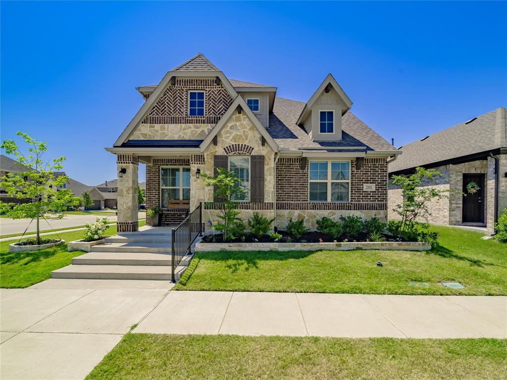 2001 Olivereta Drive