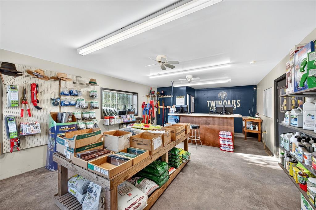 TWIN OAKS ADDITION - Land