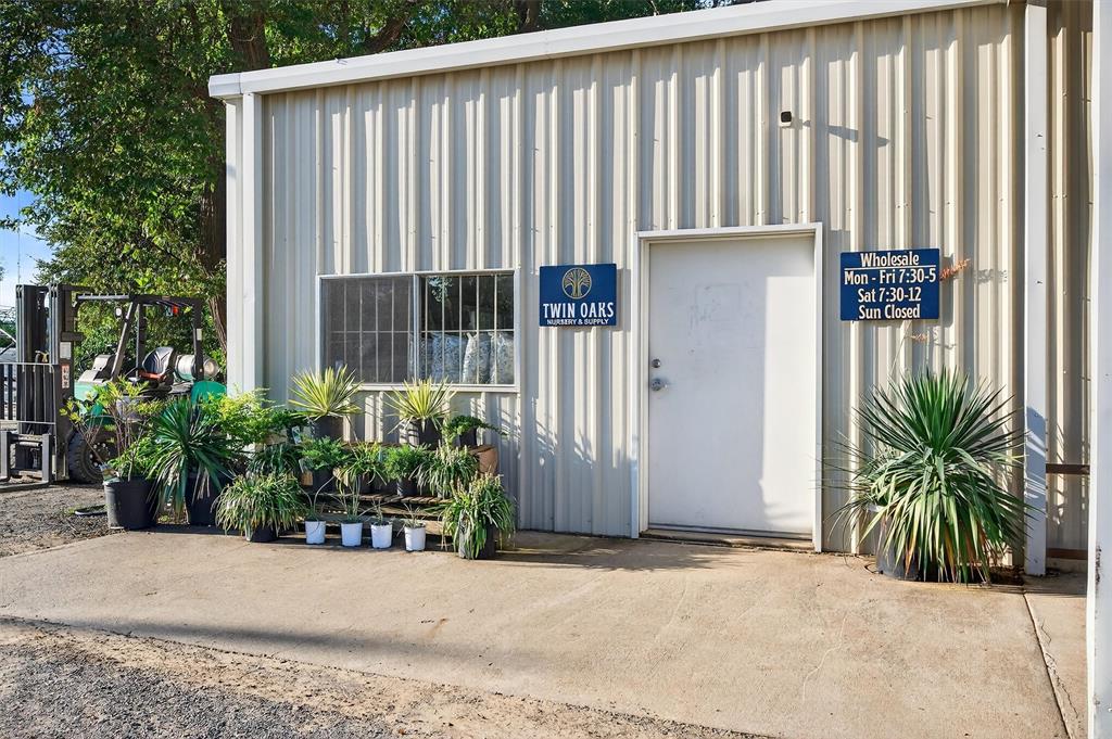 TWIN OAKS ADDITION - Land