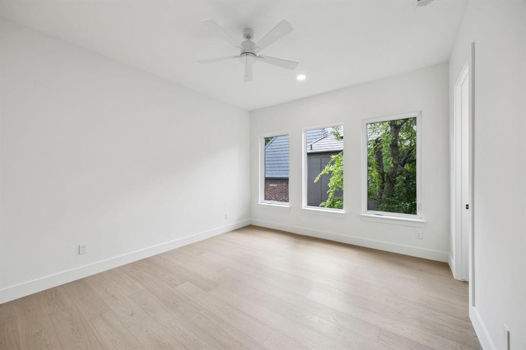 EDGEMONT PARK - Residential