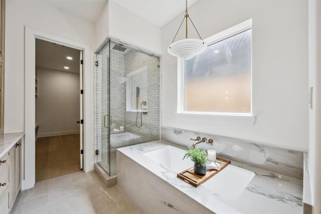 EDGEMONT PARK - Residential