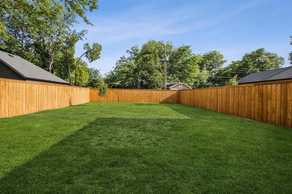 EDGEMONT PARK - Residential