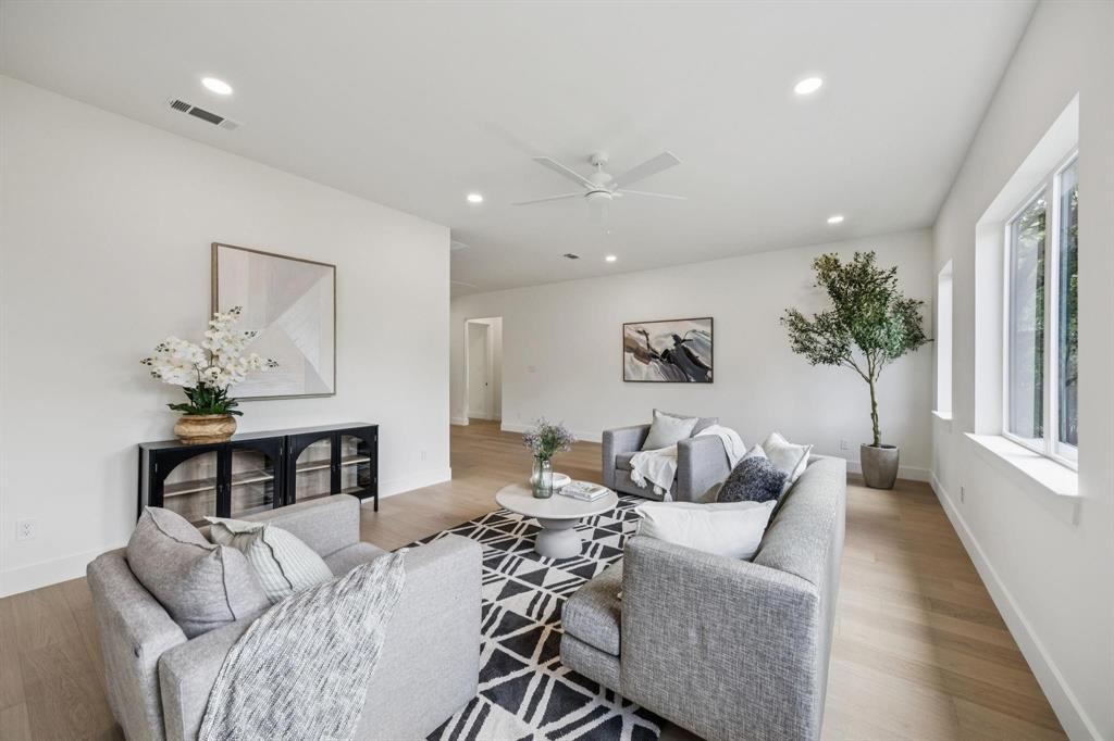 EDGEMONT PARK - Residential