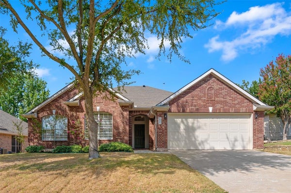 2809 HOLLOW RIDGE DR, DENTON, TX 76210 - Image fc0f604bb962e17f01c11ec6bdc25d7b/3422789586