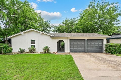 Photo of 5944 Richard Drive, Watauga, TX 76148 (MLS # 21254598)