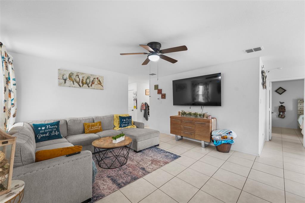 1005 CRESTVIEW Drive 75141