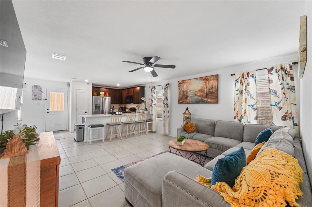 1005 CRESTVIEW Drive 75141
