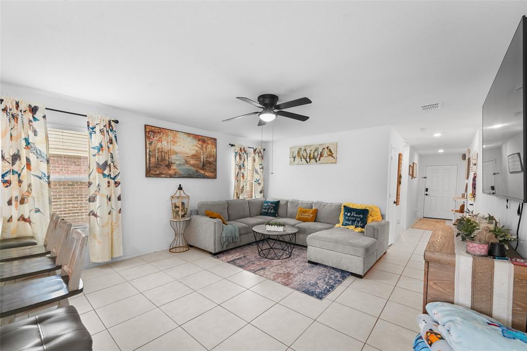 1005 CRESTVIEW Drive 75141