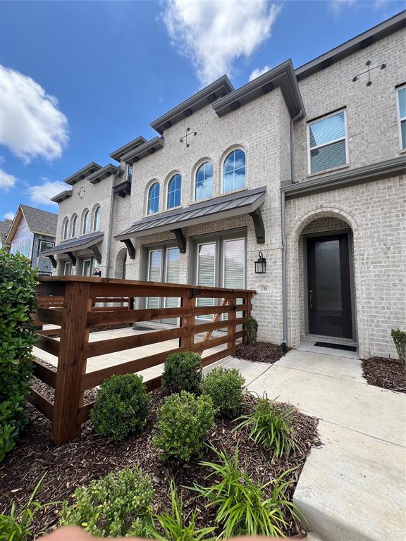 3708 Queen Road