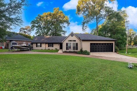 2275 Woodstone Drive Benton LA 71006