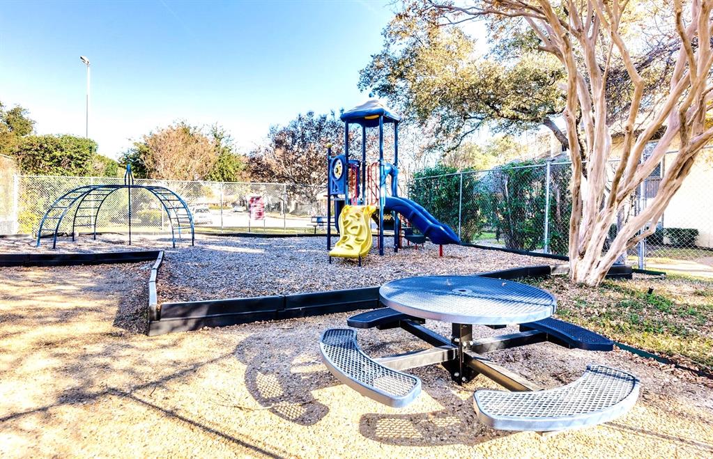 Chimney Hill 4th Inst - Residential