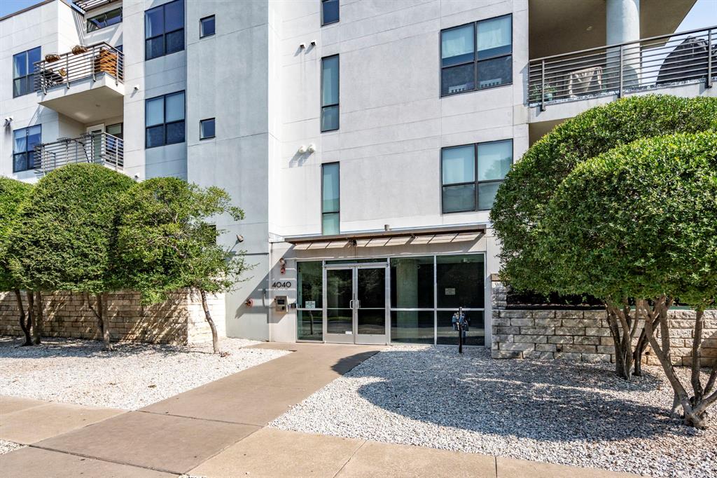4040 N Hall Street 107