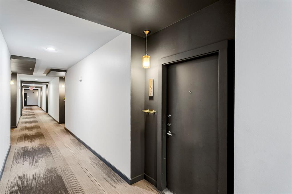 4040 N Hall Street 107