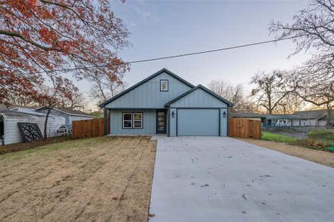 Photo of 411 W Elm Street, Whitewright, TX 75491 (MLS # 21341473)