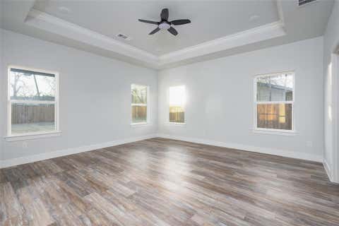 Tiny photo for 411 W Elm Street, Whitewright, TX 75491 (MLS # 21341473)