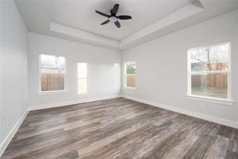 Tiny photo for 411 W Elm Street, Whitewright, TX 75491 (MLS # 21341473)