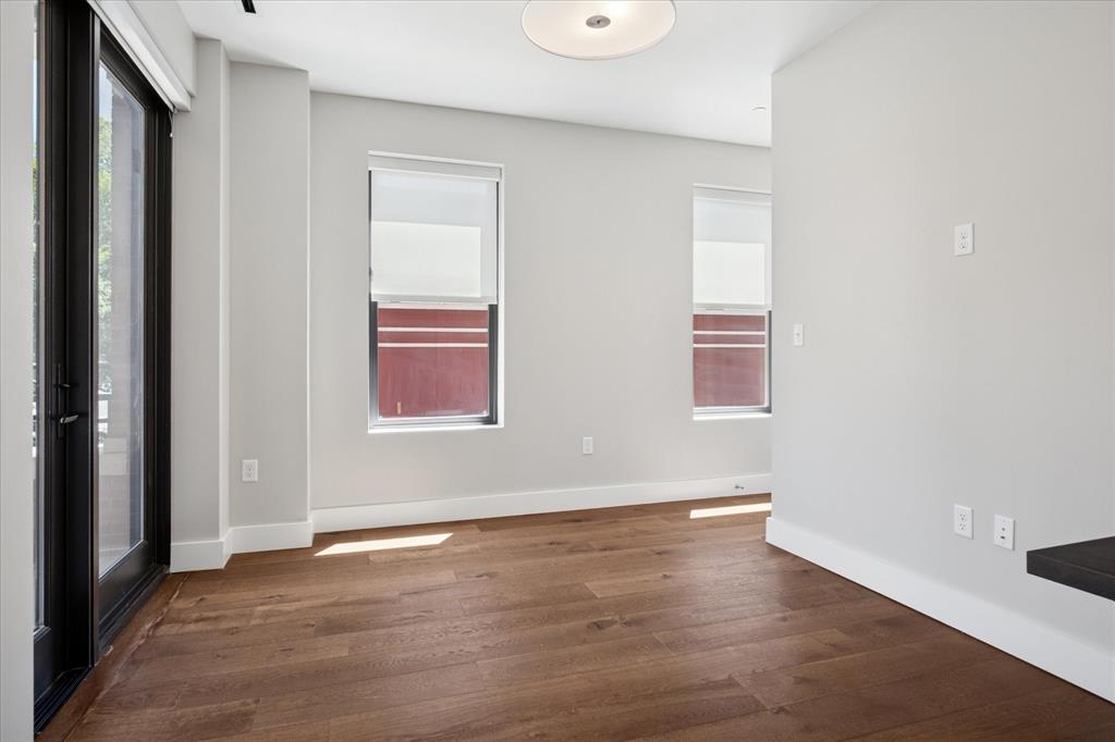 Parkview Condo - Residential