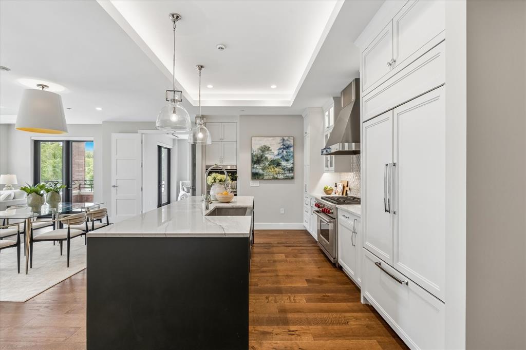 350 Central Avenue 202