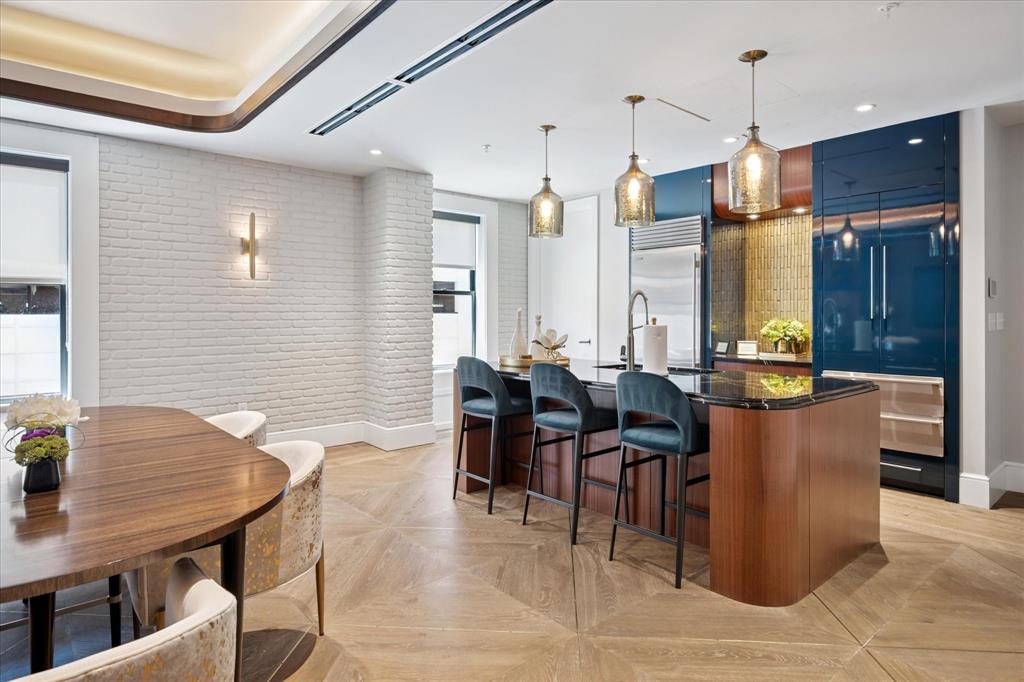 Parkview Condo - Residential