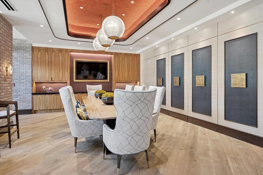 Parkview Condo - Residential