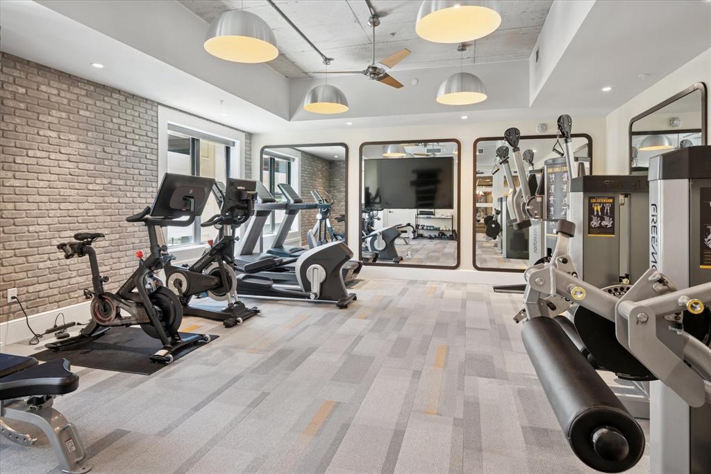 Parkview Condo - Residential