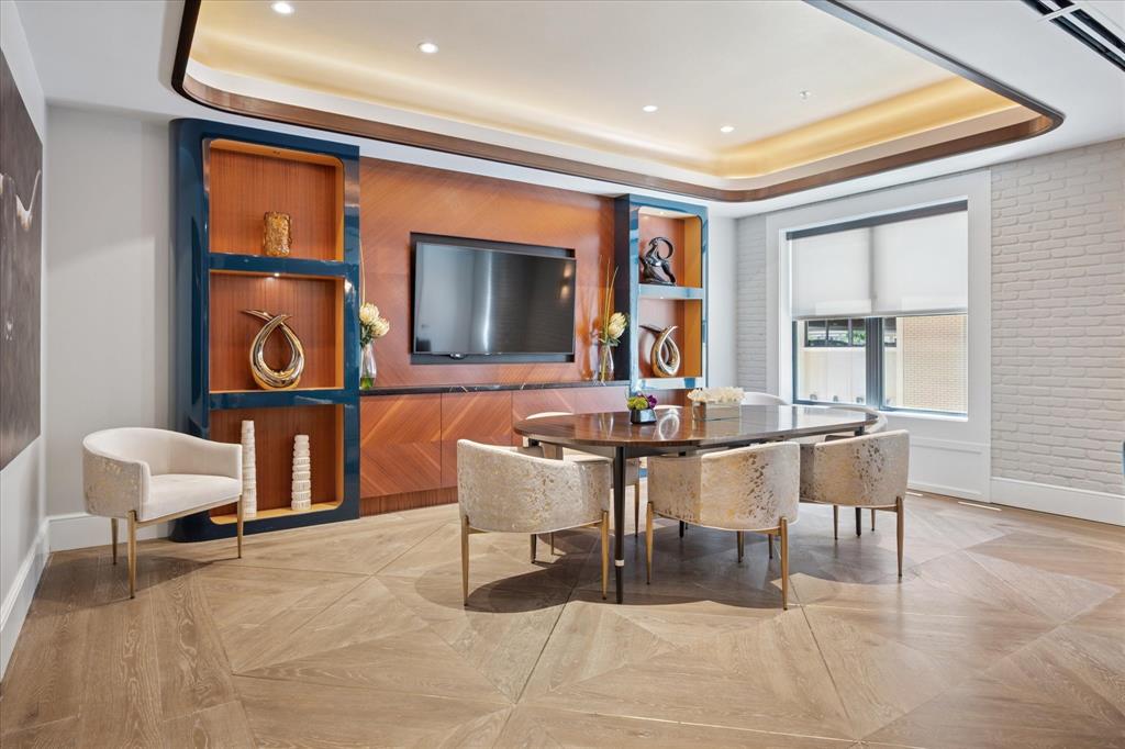 Parkview Condo - Residential