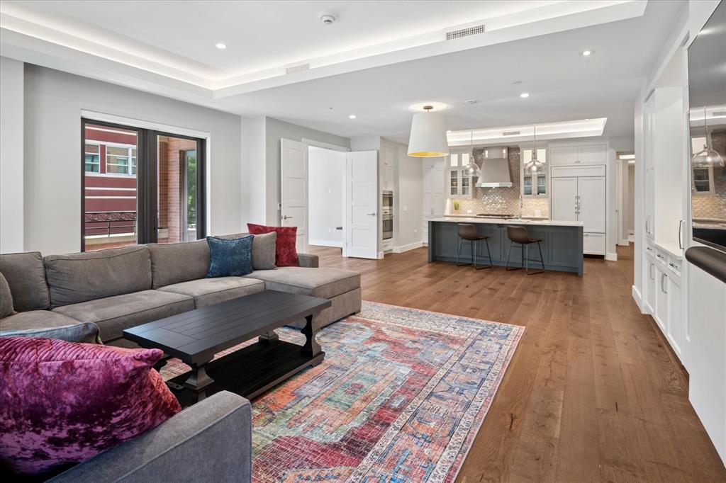 Parkview Condo - Residential