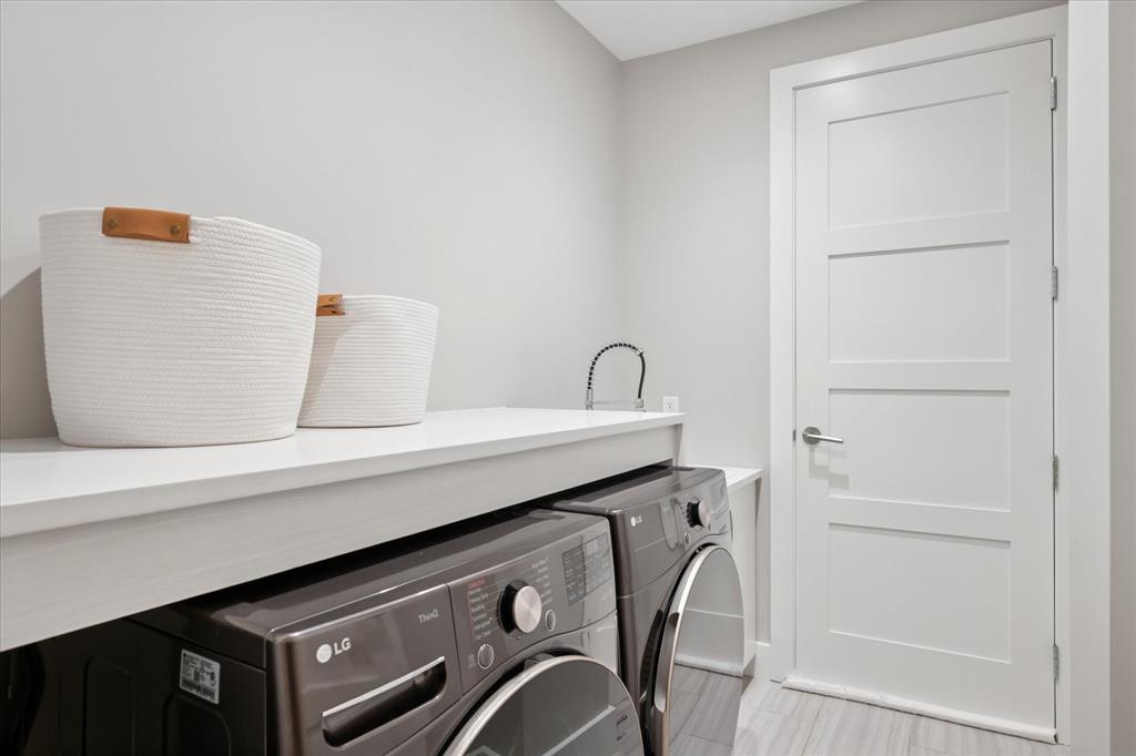 Parkview Condo - Residential