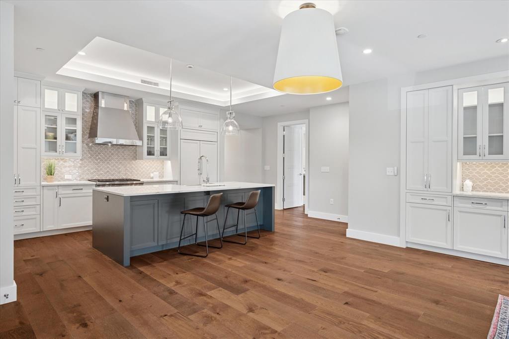 Parkview Condo - Residential