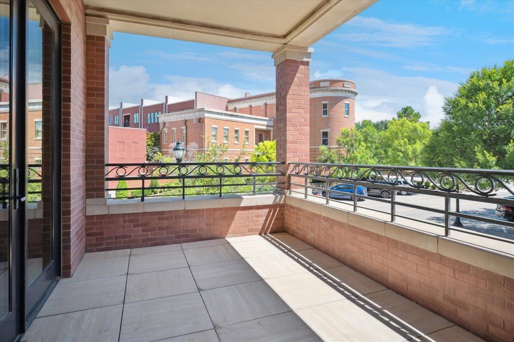 Parkview Condo - Residential