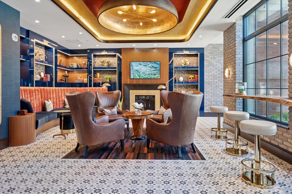 Parkview Condo - Residential