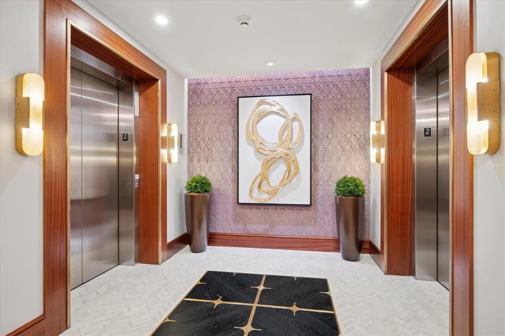 Parkview Condo - Residential