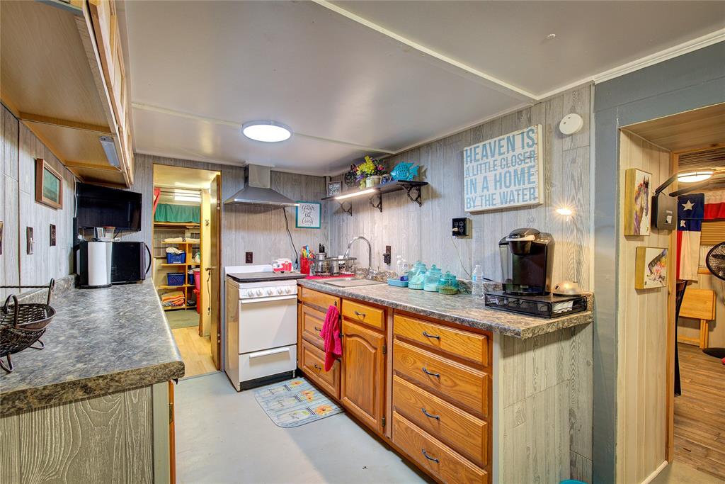 Sun Eagle Bay - Residential