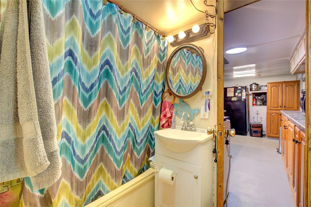 Sun Eagle Bay - Residential