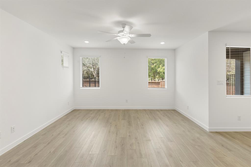 Sereno Oaks at Buckner Terrace - Residential