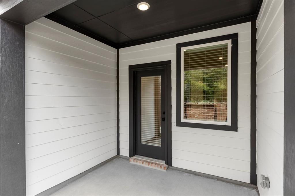 Sereno Oaks at Buckner Terrace - Residential