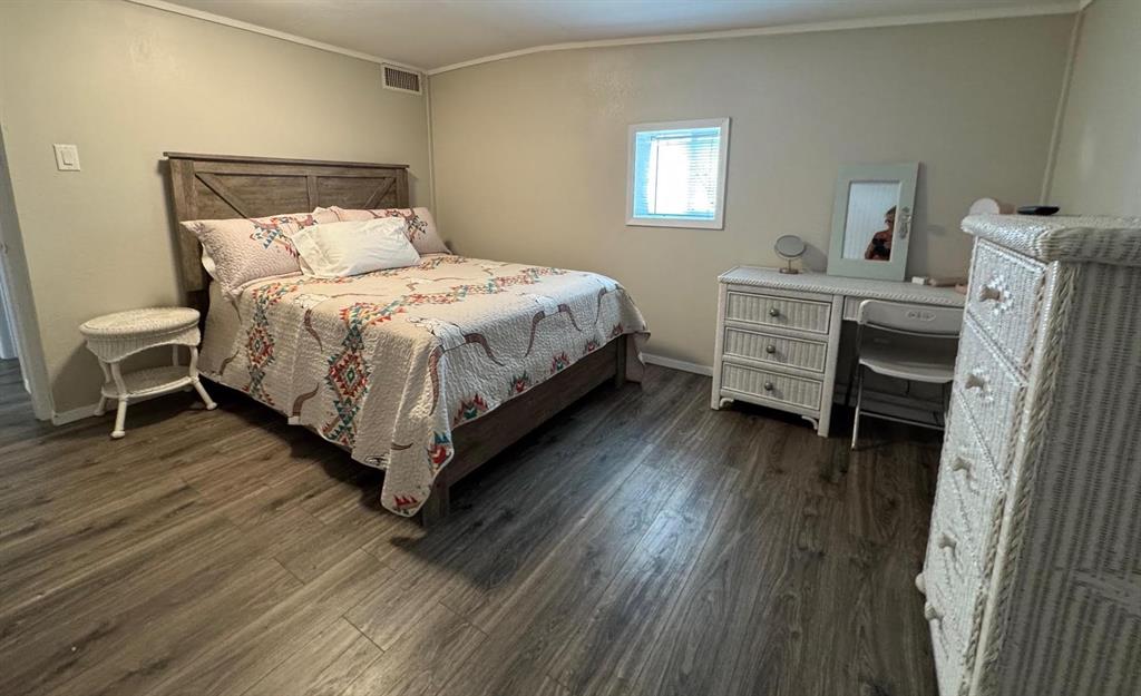 Jones J - Residential