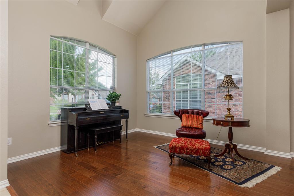 1506 Turning Leaf Lane