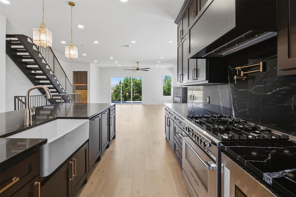 400 Vista Buena Trail