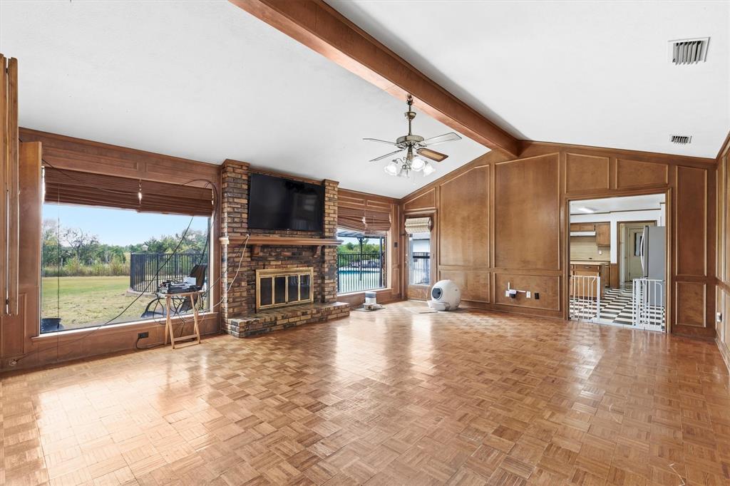 5 Crestview Circle