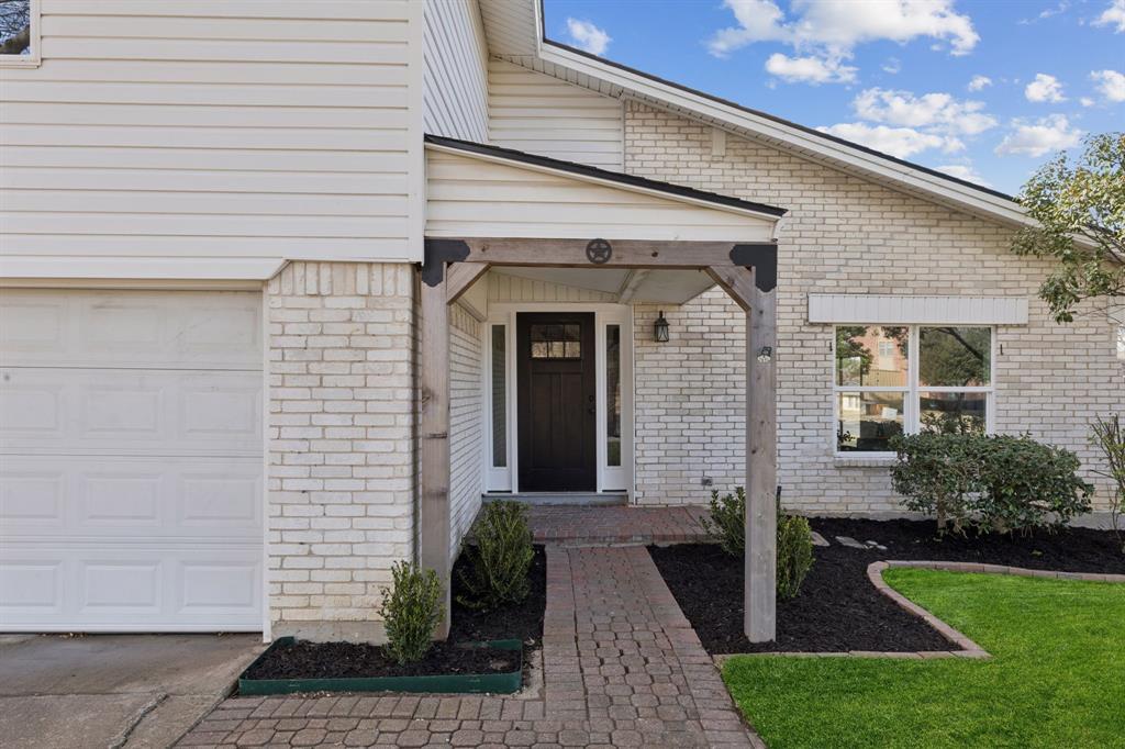 1411 N Yale Boulevard