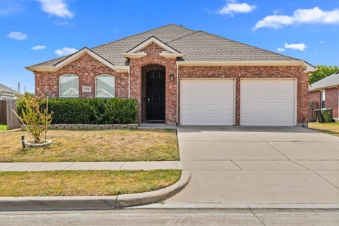 Photo of 1008 Rosita Street, Arlington, TX 76002 (MLS # 21385071)