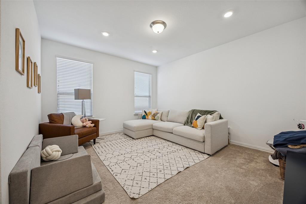 Station Ph 1 - Residential