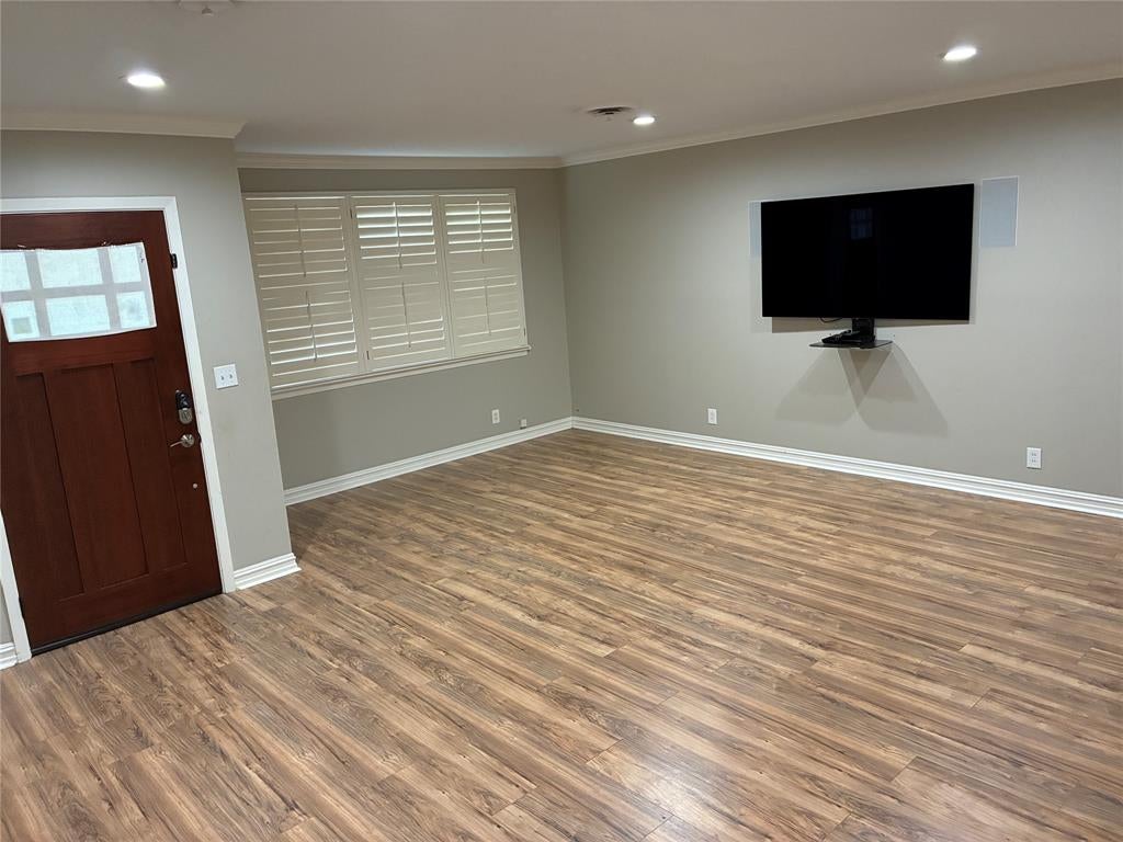 2030 Bermuda Street