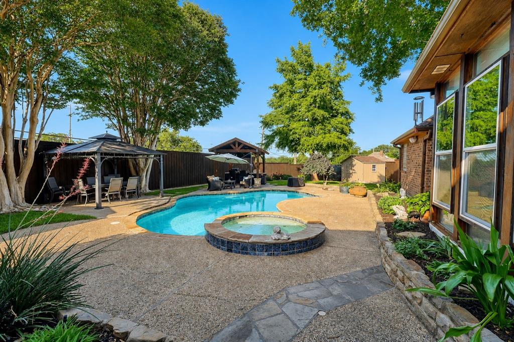 2101 Evergreen Drive