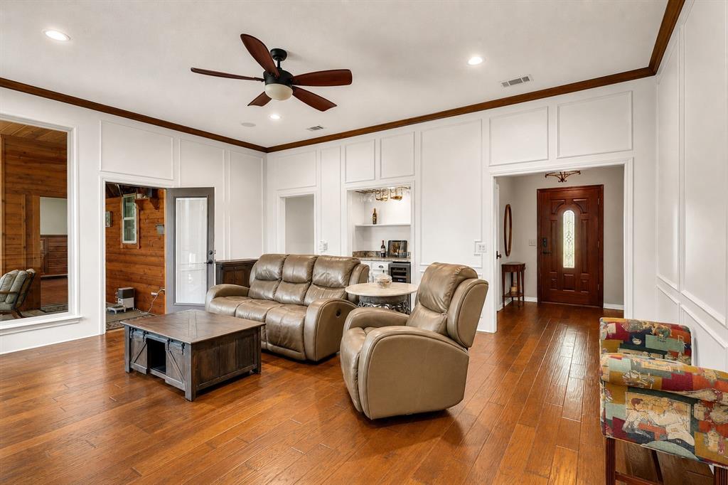 2101 Evergreen Drive