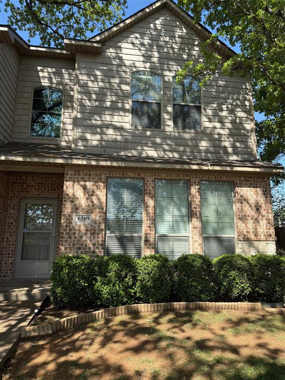 4240 Towne Lake Court