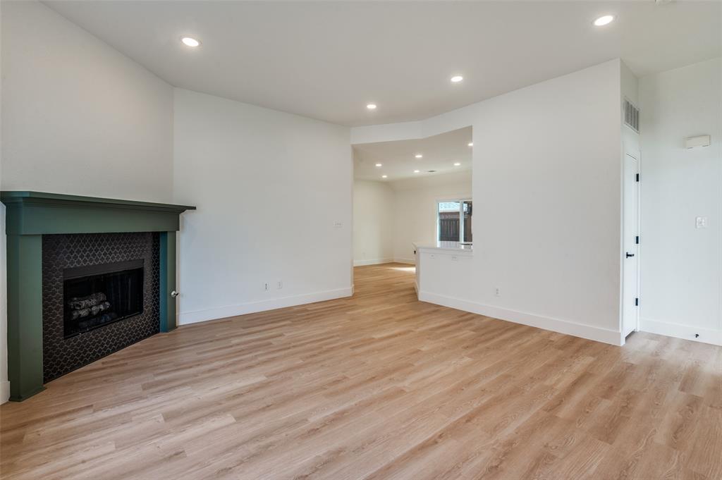 2207 Arbor Creek Drive