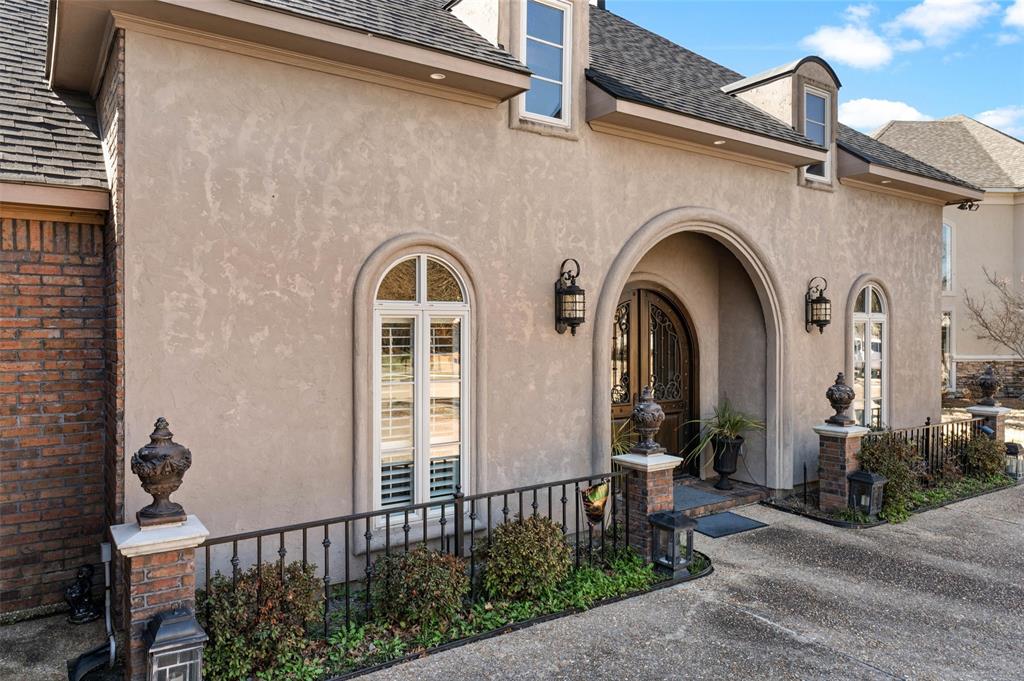 520 Canterbury Lane